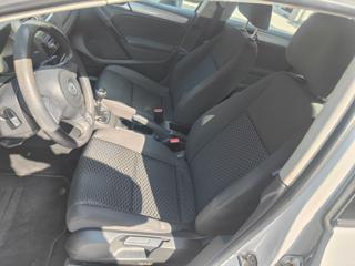 VOLKSWAGEN Golf usata, con MP3