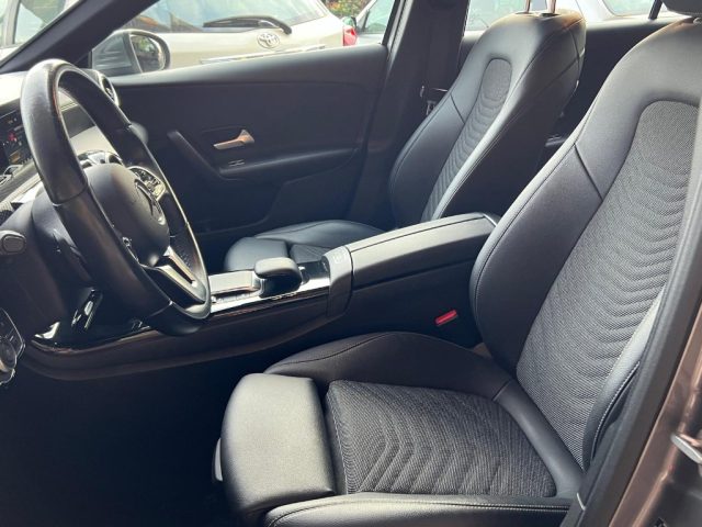 MERCEDES-BENZ A 250 usata, con Controllo automatico clima