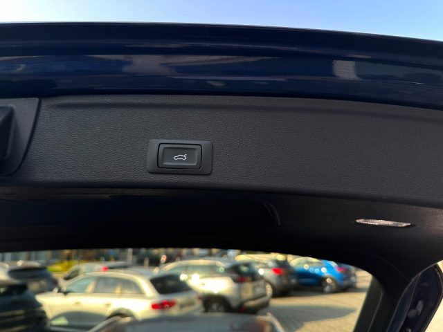AUDI A4 usata, con Sedile posteriore sdoppiato
