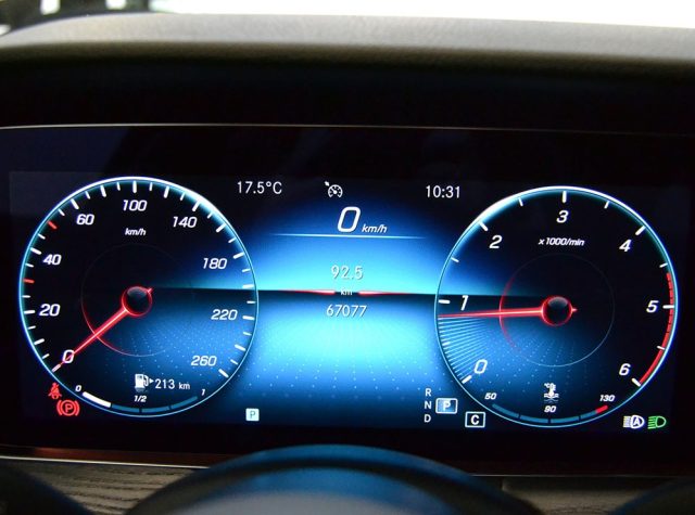 MERCEDES-BENZ E 220 usata, con Cronologia tagliandi