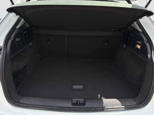 AUDI Q2 usata 13