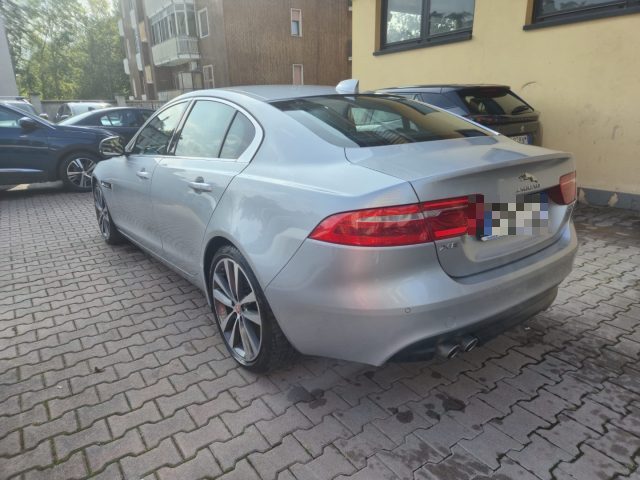 JAGUAR XE usata, con Airbag Passeggero