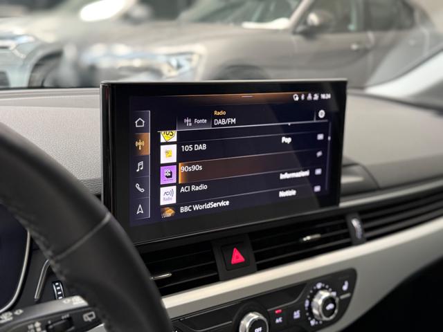 AUDI A4 usata, con Park Distance Control