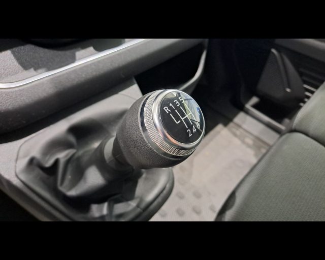 NISSAN Primastar usata, con Isofix