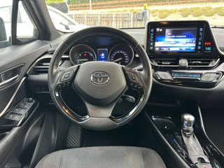 TOYOTA C-HR usata, con Climatizzatore