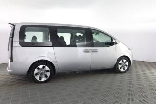 HYUNDAI Staria usata 2