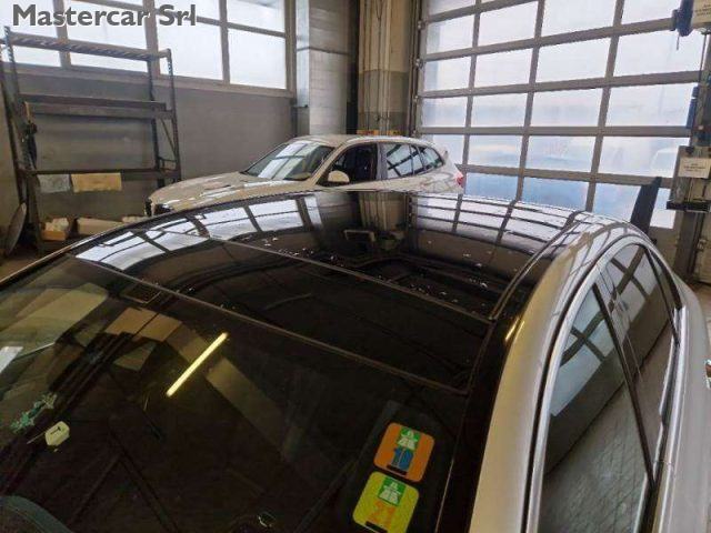 MERCEDES-BENZ E 220 usata, con Volante in pelle