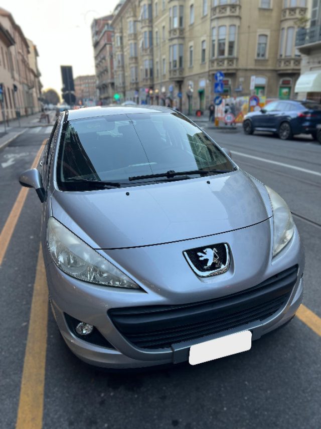 PEUGEOT 207 usata, con Airbag