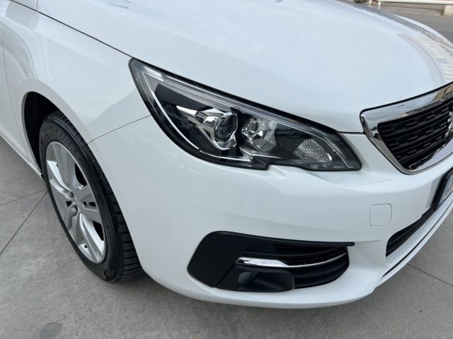 PEUGEOT 308 usata, con Airbag testa