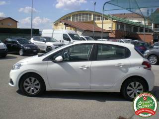 PEUGEOT 208 usata, con Autoradio