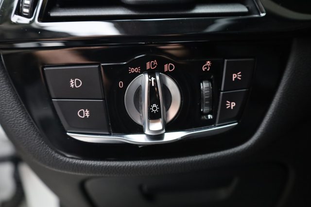 BMW 530 usata, con Schermo multifunzione interamente digitale