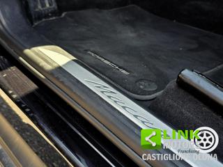 PORSCHE Macan usata, con USB