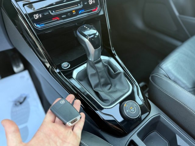 VOLKSWAGEN T-Roc usata, con Sensori di parcheggio posteriori