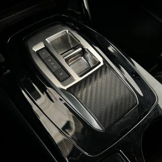 PEUGEOT 2008 usata, con Leve al volante