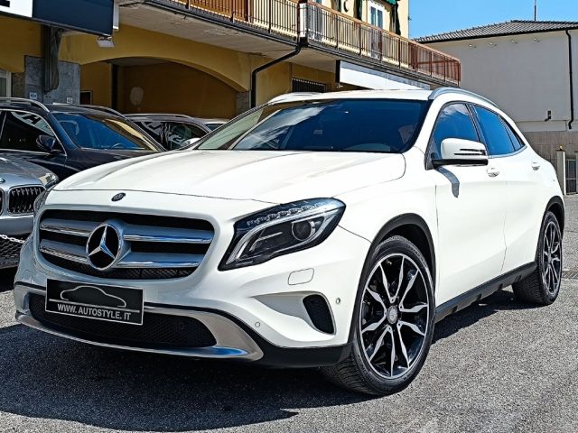 MERCEDES-BENZ GLA 200 usata, con Lettore CD