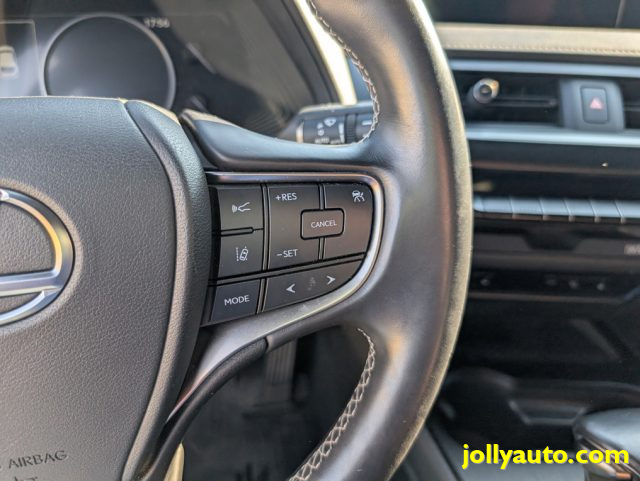 LEXUS UX 250h usata, con Start/Stop Automatico
