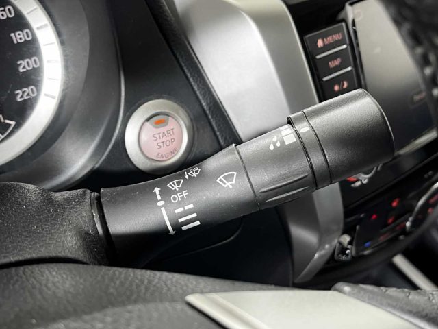 NISSAN Navara usata, con Airbag testa