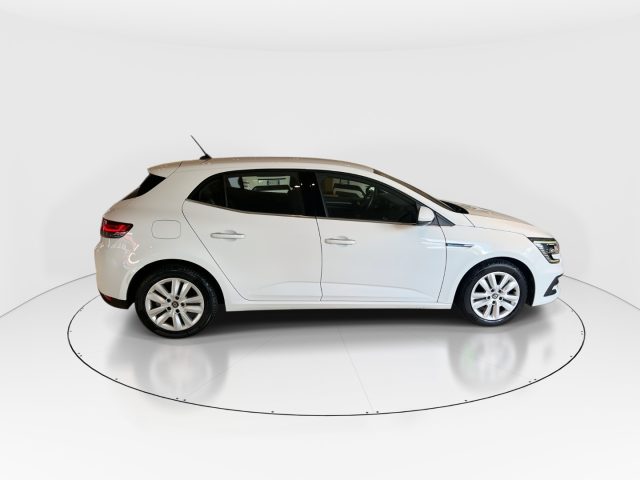 RENAULT Megane usata, con Fari LED