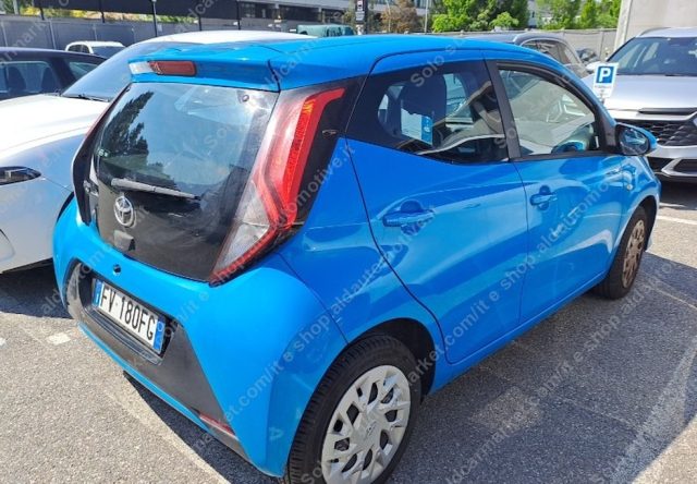 TOYOTA Aygo usata, con Autoradio