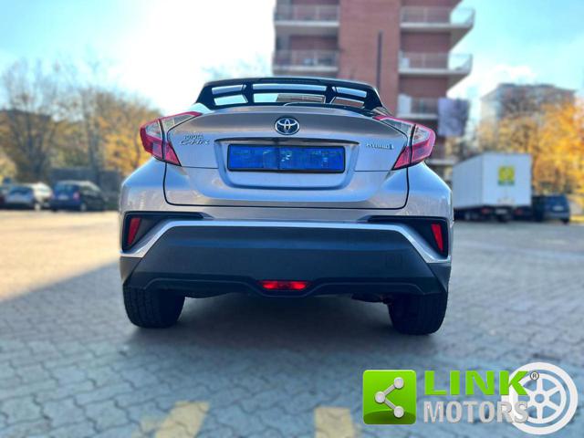 TOYOTA C-HR usata 19