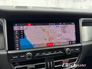 PORSCHE Macan usata, con Portapacchi