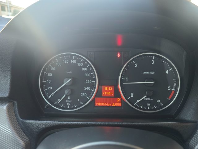BMW 320 usata, con Volante multifunzione