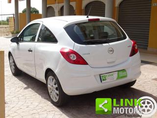 OPEL Corsa usata, con Autoradio