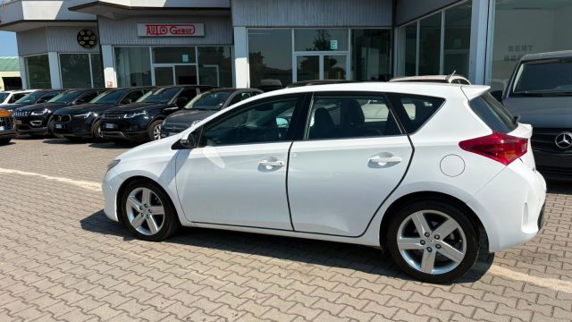 TOYOTA Auris usata, con Airbag Passeggero