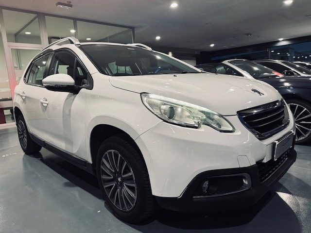 PEUGEOT 2008 usata, con Airbag laterali