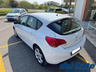 OPEL Astra usata, con Airbag laterali
