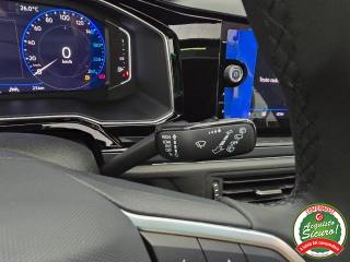 VOLKSWAGEN Taigo usata, con Tettuccio apribile