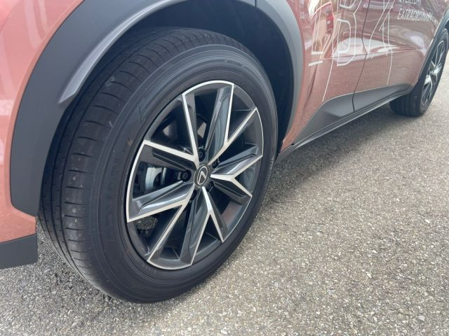 LEXUS LBX usata, con Cerchi in lega