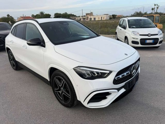 MERCEDES-BENZ GLA 200 usata, con Airbag laterali