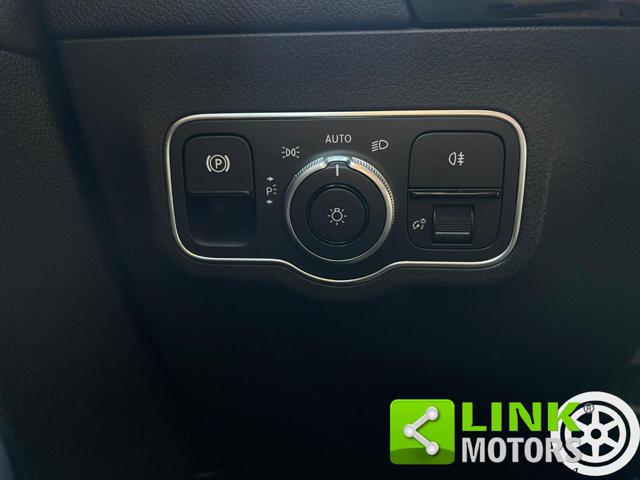MERCEDES-BENZ GLA 180 usata, con USB