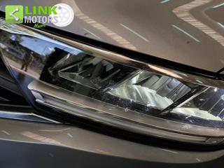 VOLKSWAGEN T-Roc usata, con Touch screen