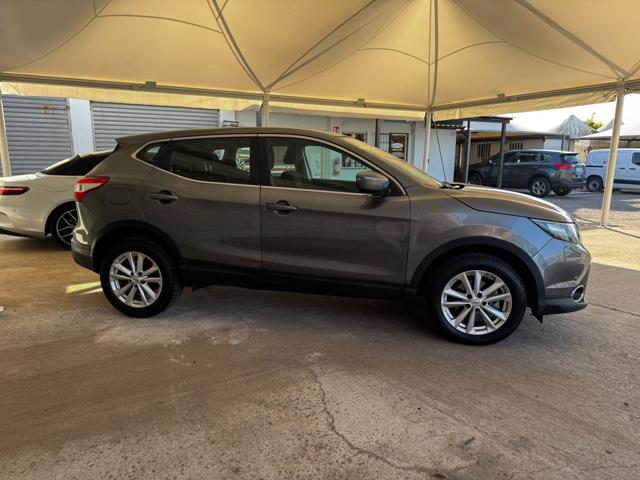NISSAN Qashqai usata, con Autoradio