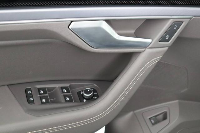 VOLKSWAGEN Touareg usata, con Climatizzatore