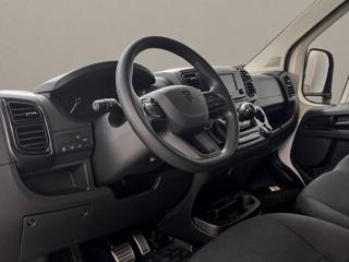 PEUGEOT Boxer usata, con Fari LED