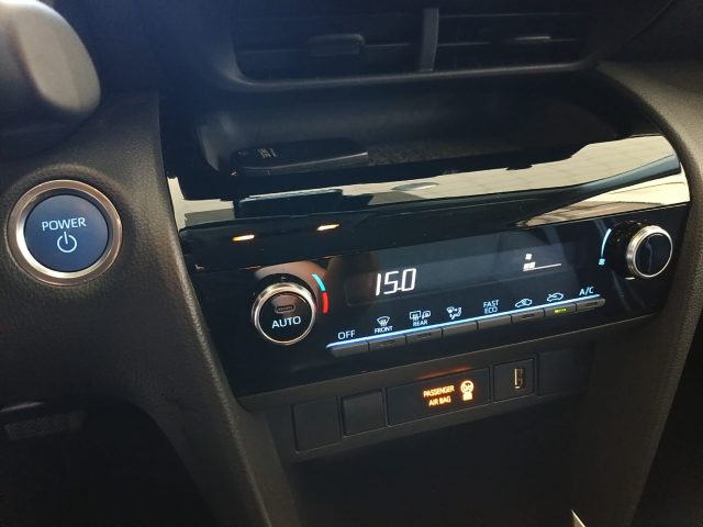 TOYOTA Yaris Cross usata, con ESP