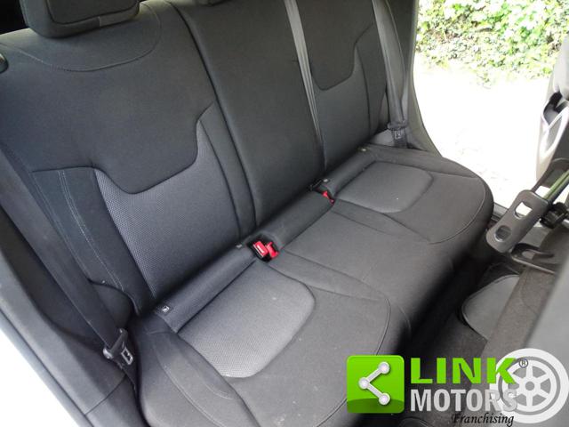 JEEP Renegade usata, con USB