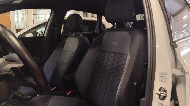 VOLKSWAGEN Taigo usata, con Tettuccio apribile