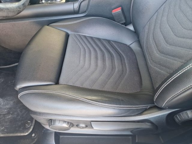 MERCEDES-BENZ GLB 180 usata, con Cerchi in lega