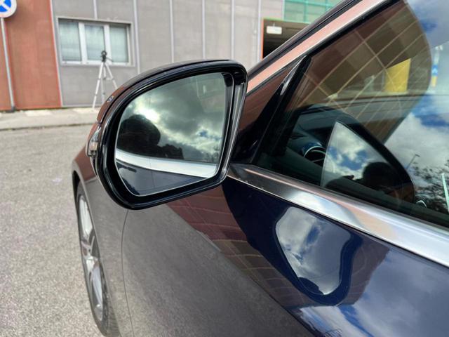 MERCEDES-BENZ E 220 usata, con Cerchi in lega