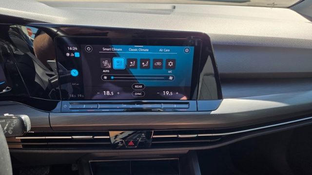 VOLKSWAGEN Golf usata, con Volante multifunzione