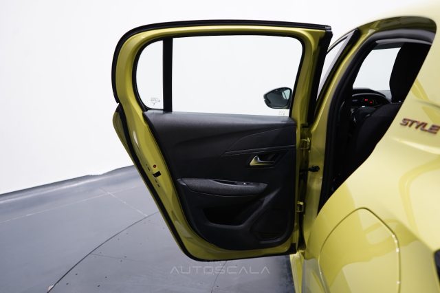 PEUGEOT 208 usata, con Sensore di luce