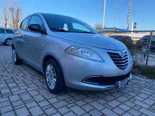LANCIA Ypsilon usata, con USB