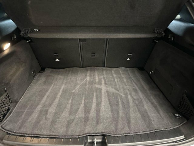 MERCEDES-BENZ GLA 220 usata, con Chiusura centralizzata