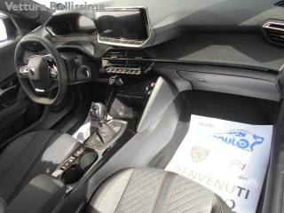 PEUGEOT 2008 usata, con Sensori di parcheggio posteriori