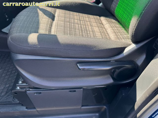 MERCEDES-BENZ Vito usata, con Autoradio digitale