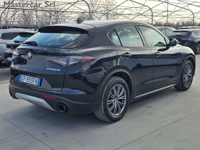 ALFA ROMEO Stelvio usata, con Autoradio